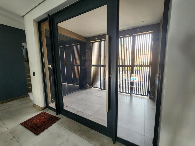 5 Bedroom Property for Sale in Heron Banks Golf Estate Free State